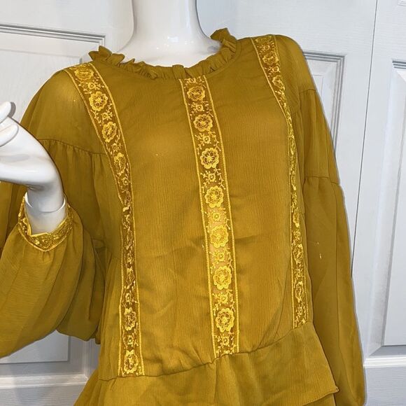 🔥lumie from Neiman Marcus blouse top - Picture 3 of 9